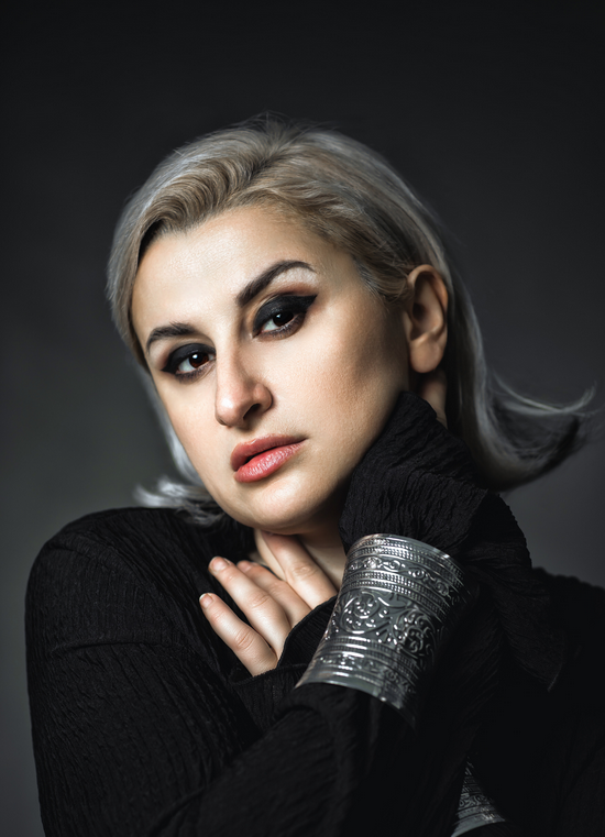 Alex Sandra électrise la pop-punk avec son accrocheur “OCD Boy” - Radio ...