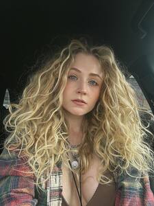 Janet Devlin
