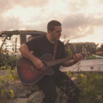 L&rsquo;énergie brute et le storytelling rock de Charles V. Rox Vaccaro avec Poison