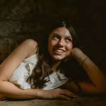 La fraîcheur insouciante et la magie romantique de Margot Perkinson avec Real Life