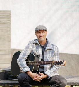 La tendresse lumineuse et la poésie mémorielle de Sébastien De Francesco avec Fleury Street #music #Rock #rockmusic #indierock #indiemusic #blog #radiocastor