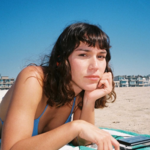 L’indie pop étincelante de Pool Girl illumine Frannie You’ll Be Alright!