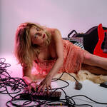 Cyn Tremeau explore l’émancipation psychologique avec le single art rock Flying Monkeys