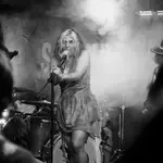 Error Noir explore les ténèbres de l’hystérie collective avec le single alt rock et grunge Witch