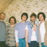 Some Sprouts libère une énergie pop indie percutante avec on the line